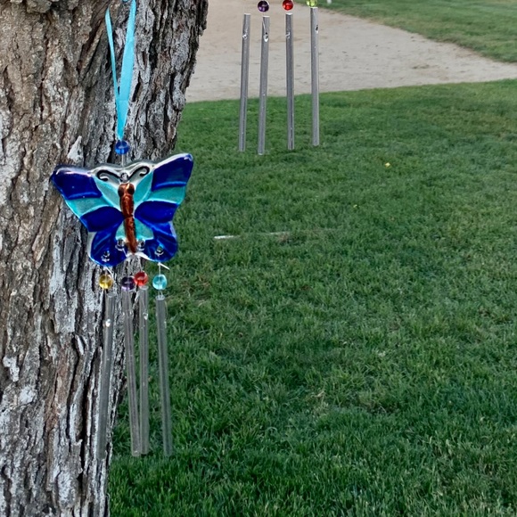 Retro Glass Blue Butterfly Wind Chime Sun Cat… - Picture 6 of 11